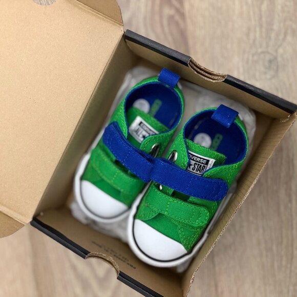 Converse Chuck Taylor V Ox Baby Shoes - US5 - Picture 2 of 5